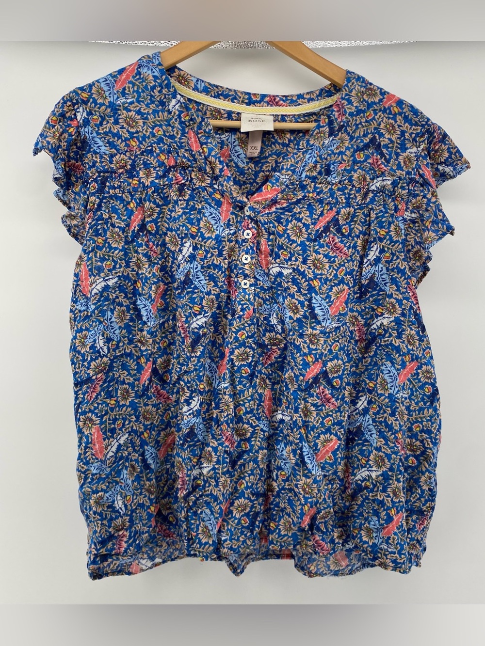 Knox Rose Blue Floral Button-Up Blouse with Coral Accents